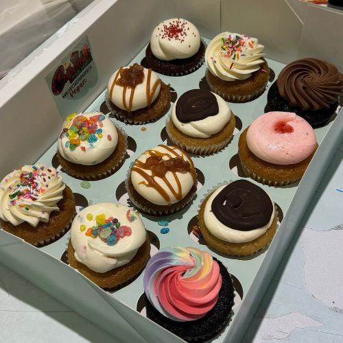 12 Pack /50/100 Vegan Cupcakes