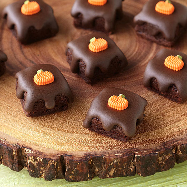 Brown Silicone 24 Compartment Square Bite-Size Brownie / Dessert Mold